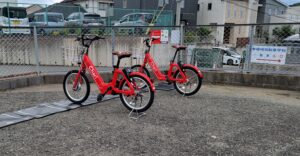 東福岡自動車学校の駐輪場に「ちゃりちゃりポート」登場！